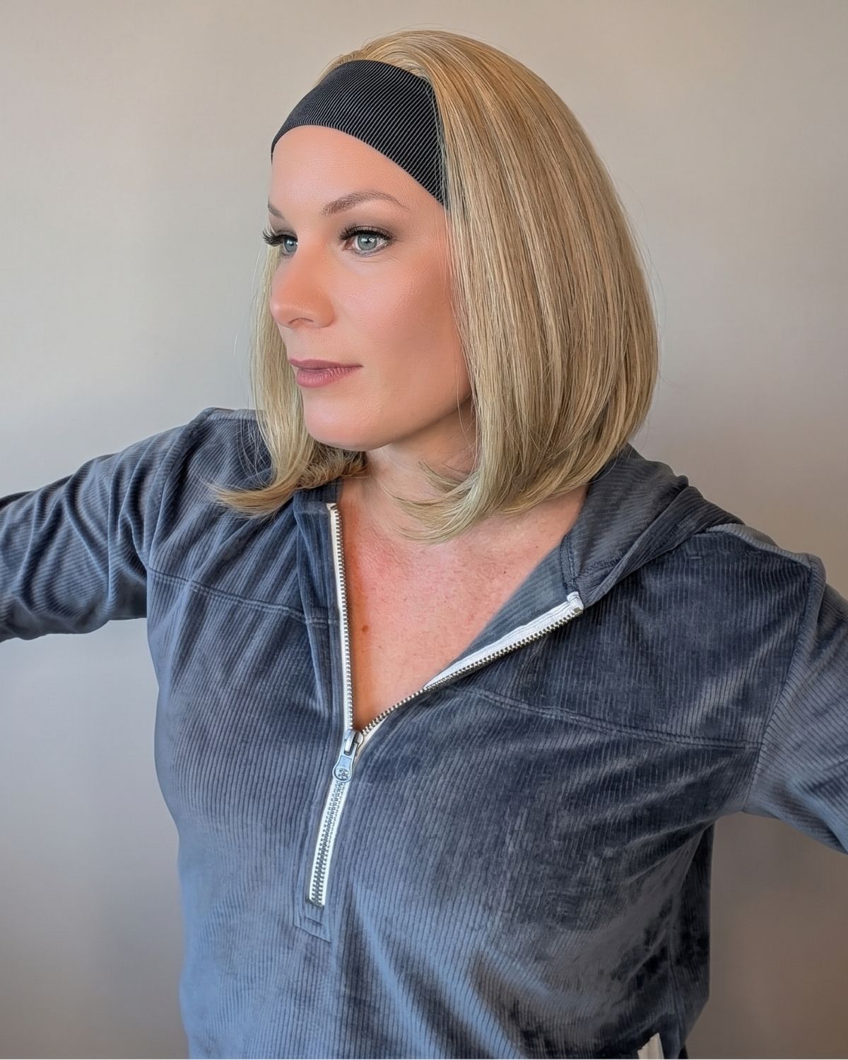 sport wig bob natural blonde