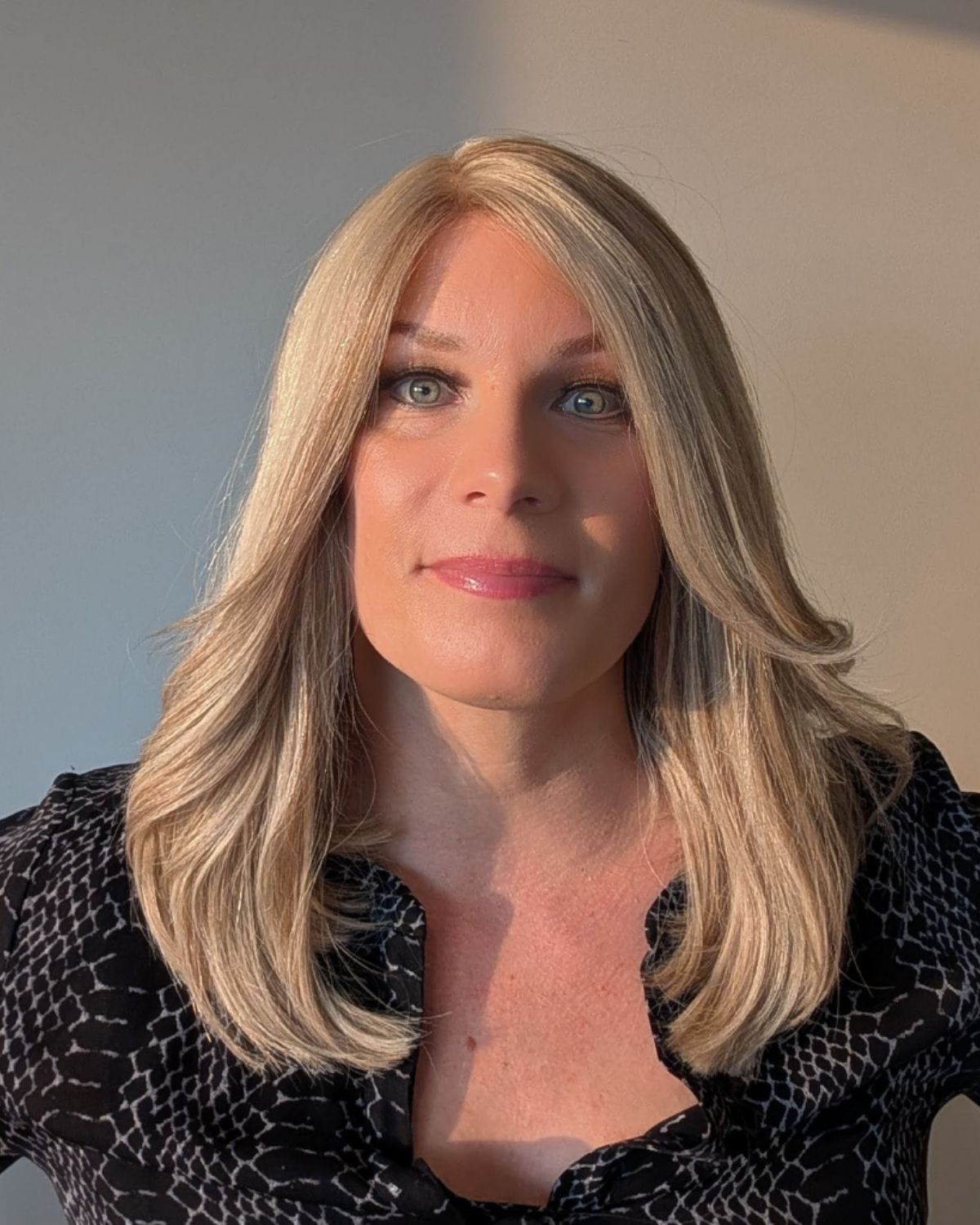 medium length wig