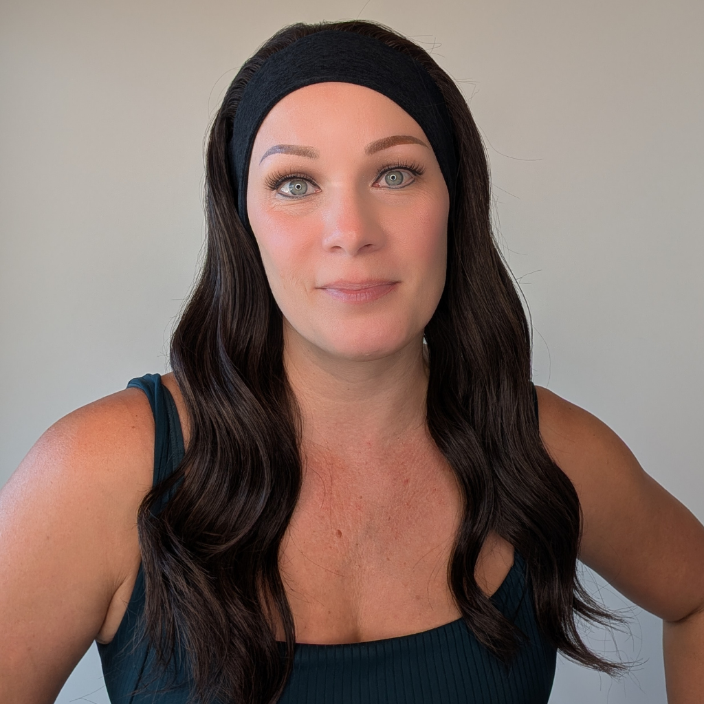 sport wig medium brown synthetic